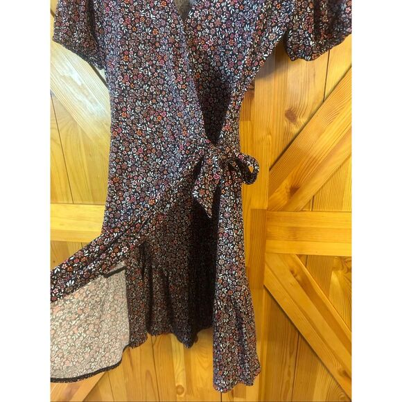 Michael Kors Red Multicolor Floral Short Sleeve Wrap Mini Dress Size XS (5838) - Picture 2 of 7